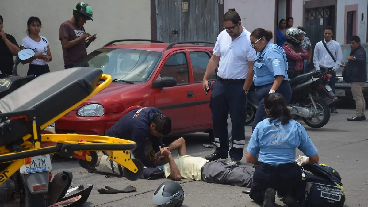 19 SEPT. El guiador de la motoneta